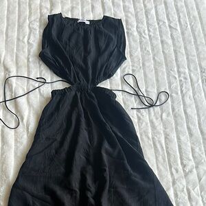 Elegant Black Maxi Dress MNG 2